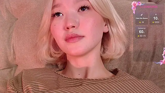 Snapshot of milli_sun_ chatting on 5, 10, 2025 milli sun online show from 5, 10, 2025