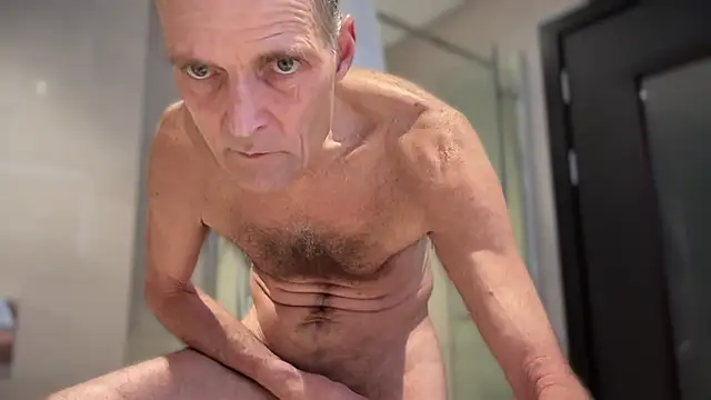 Snapshot of TowaFreespirit chatting on 1, 1, 2025 TowaFreespirit online show from 1, 1, 2025