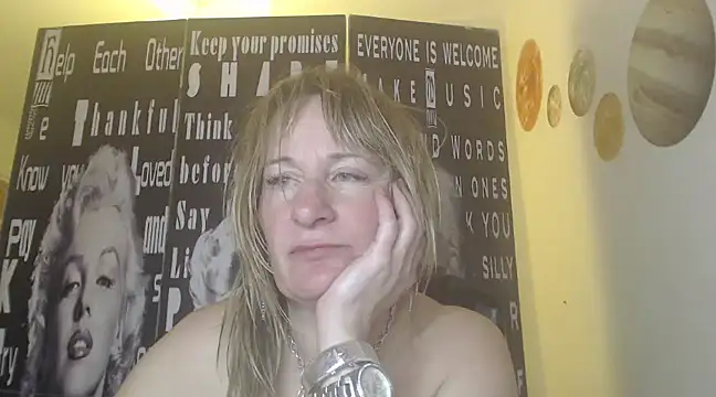 BettyDavisX online show from 14, 12, 2024