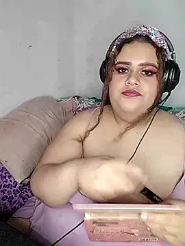 Snapshot of GeovanaLiveHot chatting on 15, 2, 2025 GeovanaLiveHot online show from 15, 2, 2025