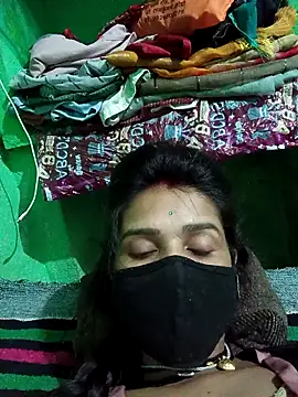 Hoty girl 143 online show from 15, 10, 2025