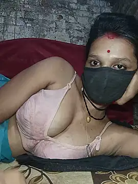 Snapshot of Hoty_girl_143 chatting on 28, 5, 2026 Hoty girl 143 online show from 28, 5, 2026