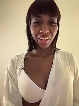 Snapshot of IamCrystal2 chatting on 15, 12, 2024 IamCrystal2 online show from 15, 12, 2024