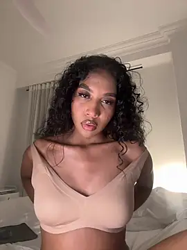Snapshot of IamCrystal2 chatting on 29, 4, 2026 IamCrystal2 online show from 29, 4, 2026