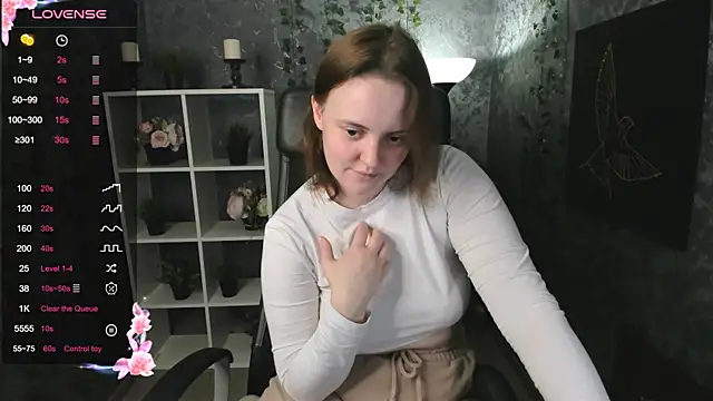 Lella Ryann  online show from 5, 2, 2025