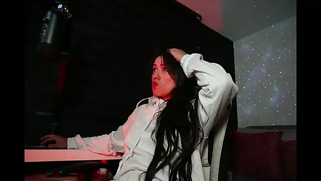 missycanoo online show from 21, 12, 2024