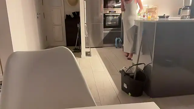 Snapshot of leaxoxo chatting on 5, 12, 2024 leaxoxo online show from 5, 12, 2024