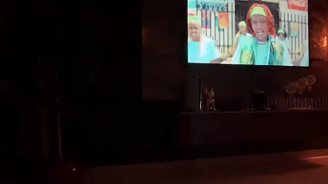 Snapshot of leaxoxo chatting on 4, 1, 2025 leaxoxo online show from 4, 1, 2025