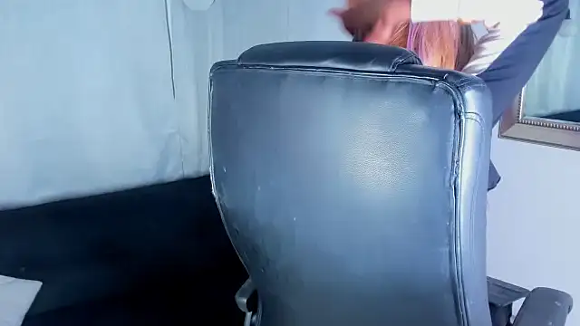 Strella ferrera online show from 6, 3, 2025