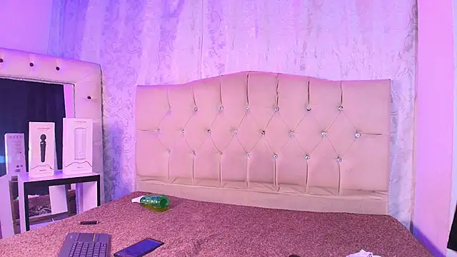 Strella ferrera online show from 11, 1, 2026