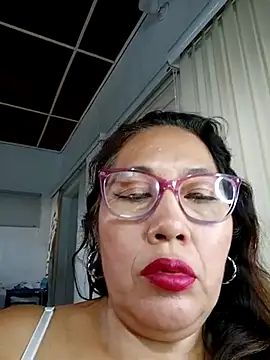 anniecoopeer online show from 25, 2, 2025