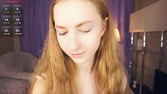 EsmaCarll online show from 9, 1, 2025