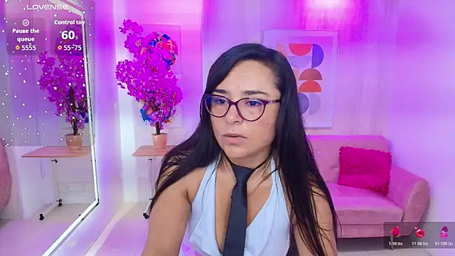 Tiara rr online show from 21, 10, 2025