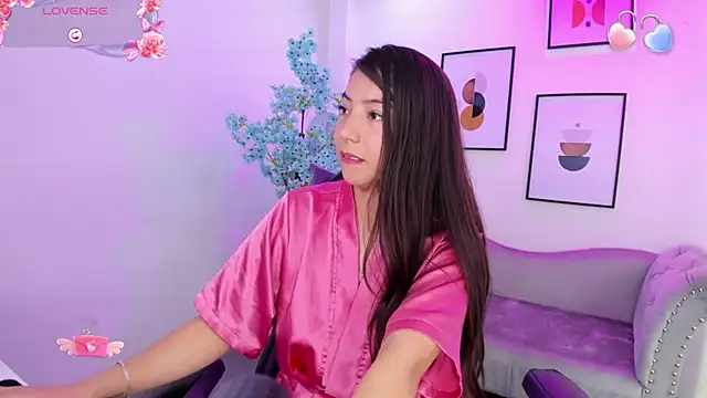 Ema louis  online show from 20, 2, 2025