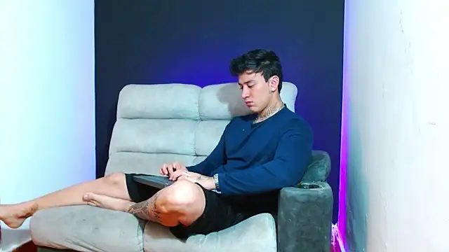 JUSTIN FULLER1 online show from 3, 2, 2026