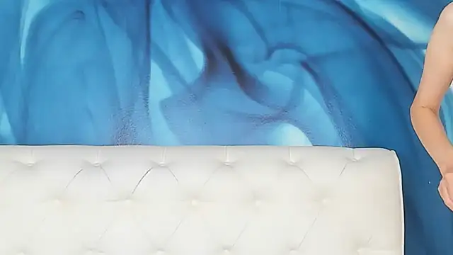 SkinnyDolly online show from 7, 10, 2025