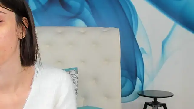 SkinnyDolly online show from 16, 4, 2026