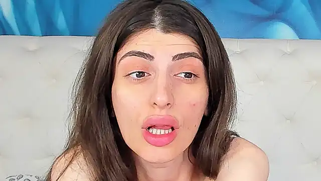 SkinnyDolly online show from 1, 6, 2026