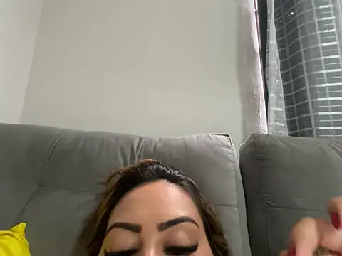 lariic online show from 22, 3, 2025