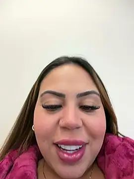 Snapshot of lariic chatting on 21, 7, 2026 lariic online show from 21, 7, 2026