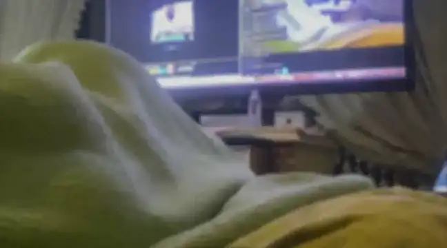 Snapshot of emylolo9 chatting on 8, 12, 2024 emylolo9 online show from 8, 12, 2024