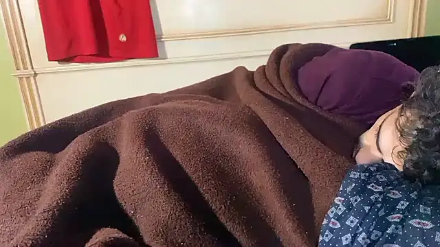 Snapshot of emylolo9 chatting on 29, 12, 2024 emylolo9 online show from 29, 12, 2024