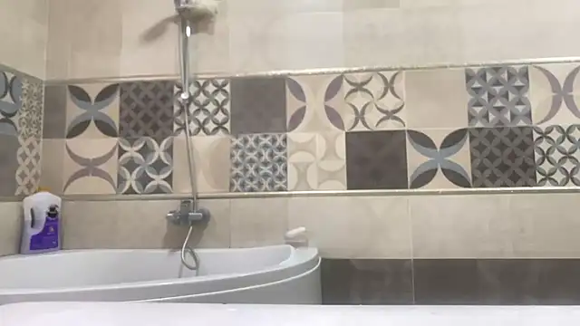 Snapshot of emylolo9 chatting on 18, 1, 2025 emylolo9 online show from 18, 1, 2025