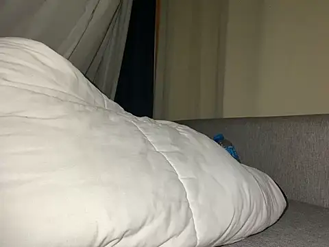 Snapshot of emylolo9 chatting on 27, 1, 2025 emylolo9 online show from 27, 1, 2025