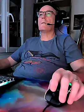 Snapshot of bogland33 chatting on 15, 2, 2025 bogland33 online show from 15, 2, 2025