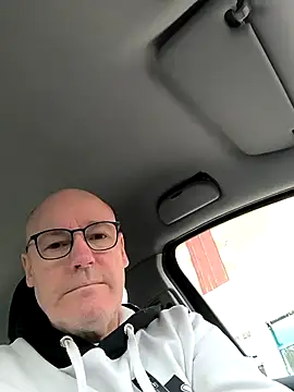 Snapshot of bogland33 chatting on 18, 2, 2025 bogland33 online show from 18, 2, 2025