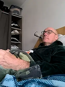Snapshot of bogland33 chatting on 3, 3, 2025 bogland33 online show from 3, 3, 2025