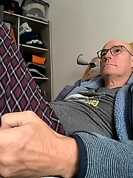 Snapshot of bogland33 chatting on 11, 3, 2025 bogland33 online show from 11, 3, 2025