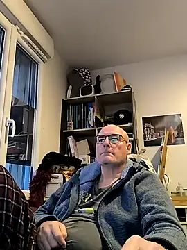 Snapshot of bogland33 chatting on 13, 3, 2025 bogland33 online show from 13, 3, 2025