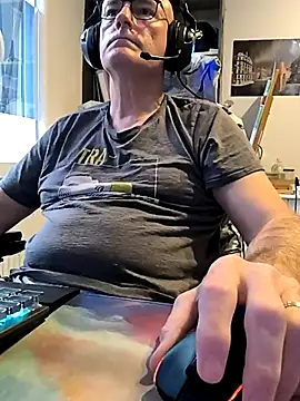 Snapshot of bogland33 chatting on 22, 3, 2025 bogland33 online show from 22, 3, 2025