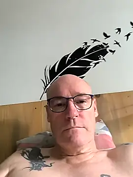 Snapshot of bogland33 chatting on 22, 9, 2025 bogland33 online show from 22, 9, 2025
