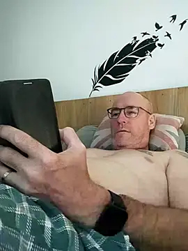 Snapshot of bogland33 chatting on 10, 7, 2026 bogland33 online show from 10, 7, 2026