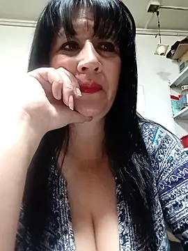 carolina linarez69 online show from 10, 4, 2026
