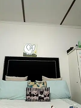 Snapshot of contagiousqueen chatting on 17, 2, 2026 contagiousqueen online show from 17, 2, 2026