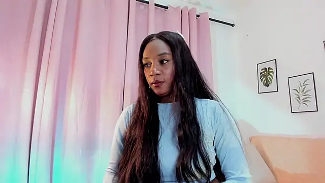Snapshot of aisha_w10 chatting on 9, 9, 2025 aisha w10 online show from 9, 9, 2025