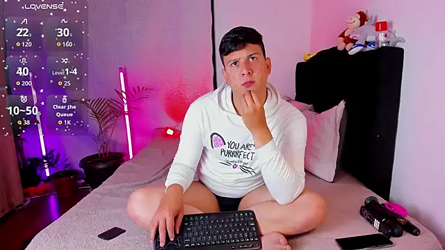 Snapshot of ANDREZALVAREZ chatting on 3, 4, 2026 ANDREZALVAREZ online show from 3, 4, 2026