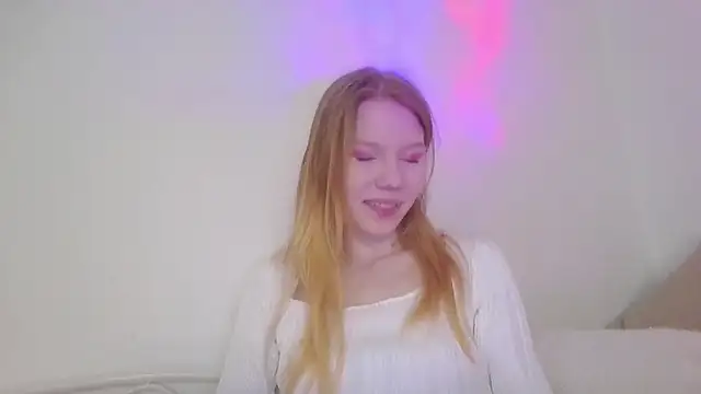 Esme Runn online show from 28, 2, 2025