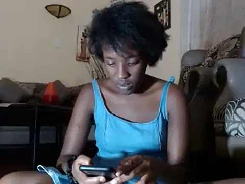 Snapshot of SexyRed18 chatting on 18, 2, 2025 SexyRed18 online show from 18, 2, 2025
