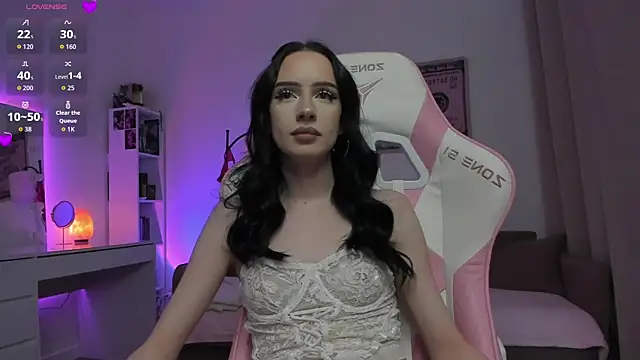 Snapshot of flora_off chatting on 17, 5, 2026 flora off online show from 17, 5, 2026