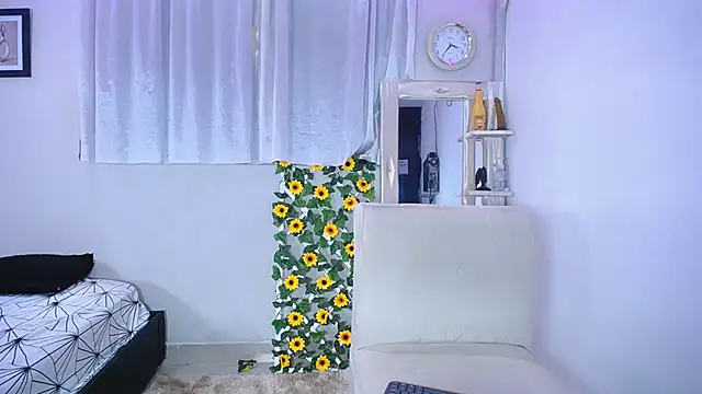 Snapshot of alaia_03 chatting on 14, 12, 2024 alaia 03 online show from 14, 12, 2024