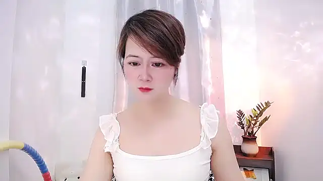 Snapshot of Fan_ting chatting on 2, 2, 2025 Fan ting online show from 2, 2, 2025
