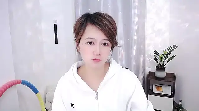Snapshot of Fan_ting chatting on 16, 2, 2025 Fan ting online show from 16, 2, 2025