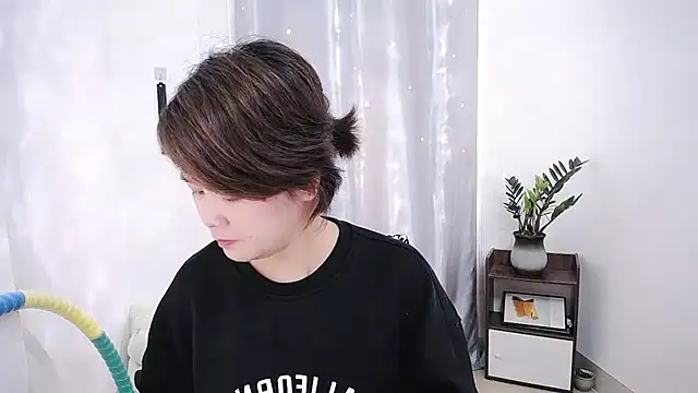 Snapshot of Fan_ting chatting on 28, 2, 2025 Fan ting online show from 28, 2, 2025