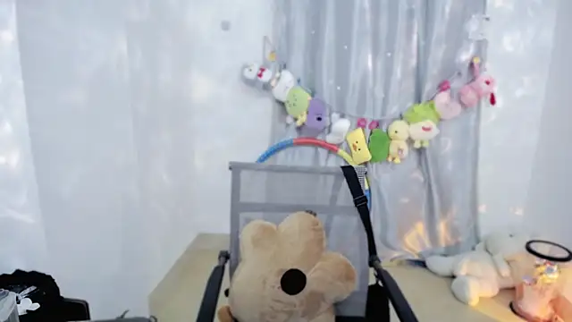 Fan ting online show from 4, 12, 2025