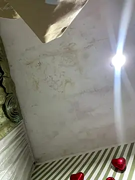 Evabigass online show from 19, 12, 2025