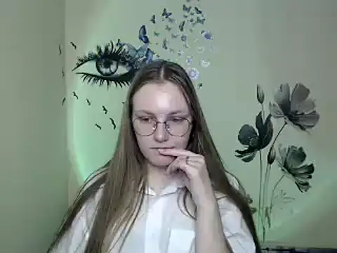 Snapshot of _AlMamiyy_ chatting on 6, 12, 2024 AlMamiyy online show from 6, 12, 2024